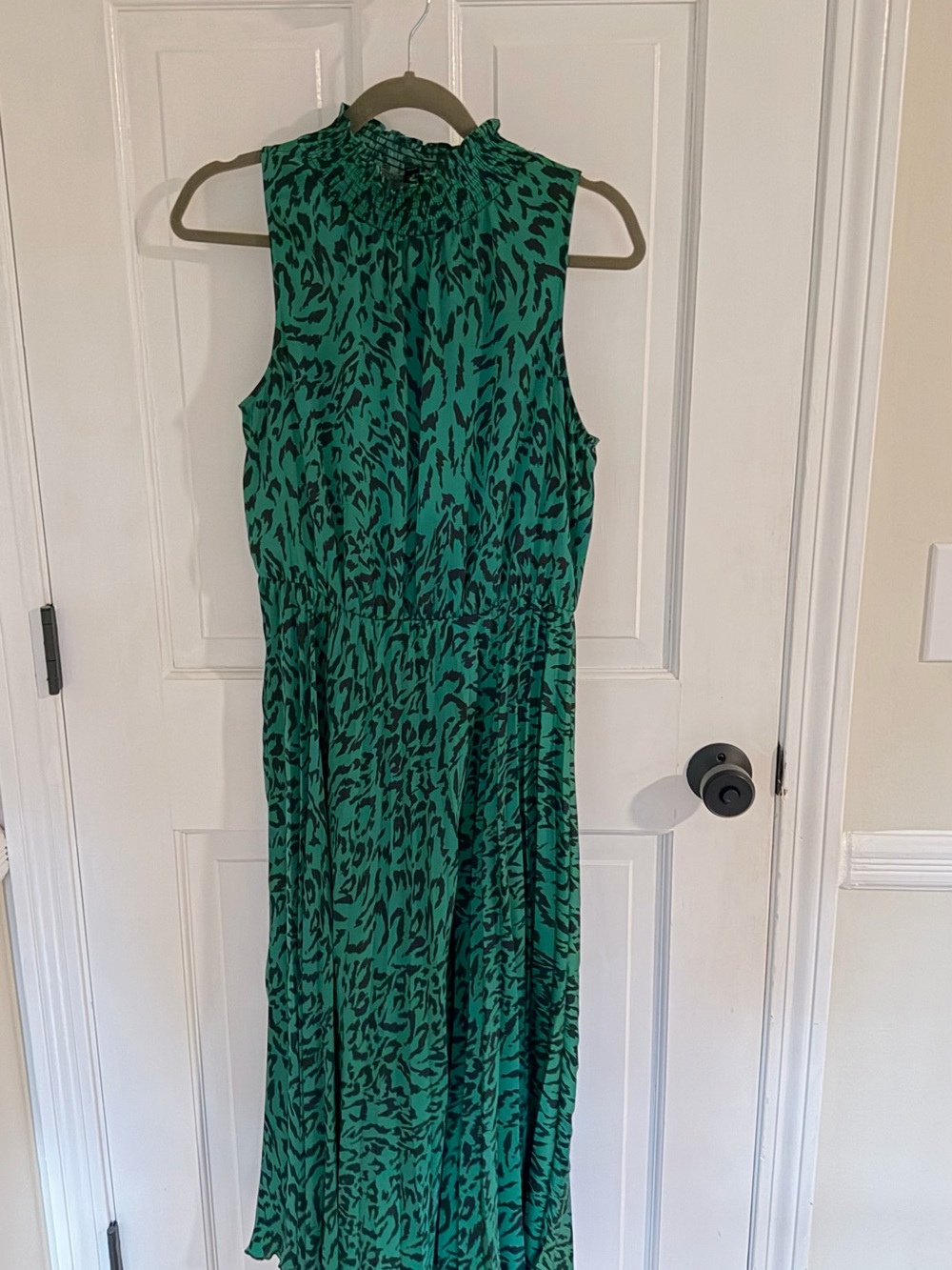 Banana Republic Black & Green Smocked-Neck Printed Dress